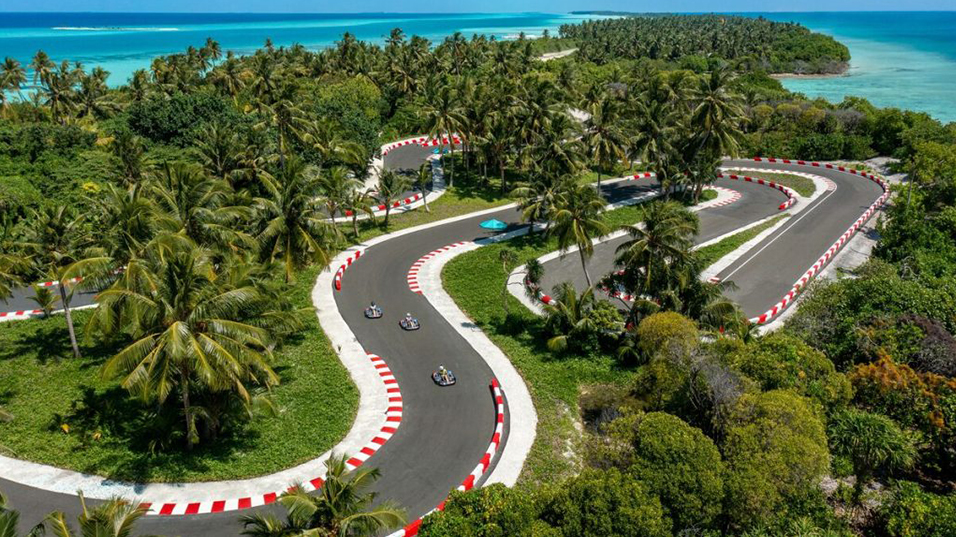 Resorts & Hotels
